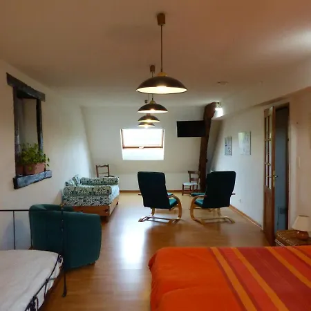 Holiday home Grand Gite De Charme Avec Cheminee Pres De Montlucon, Jardin, Jeux Enfants, Animaux Acceptes - Fr-1-489-144